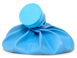 An ice pack can help with swelling and pain from ankle tendinitis. 