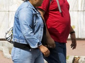 Marriage and divorce trigger major weight gain in men and women, new study finds. Image via nydailynews.com