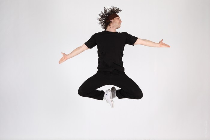 Jump Training is a part of Plyometrics – a form of exercise that increases the elasticity of muscles, helps to build lean muscle mass while also torching away calories.