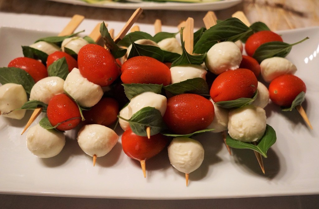No-Grill Tomato, Basil and Mozzarella Skewers