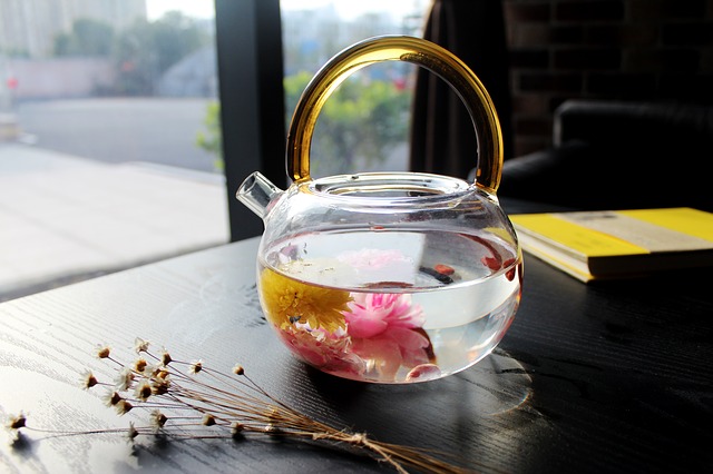 Here's Why You Should Add Tea To Your Spice Rack