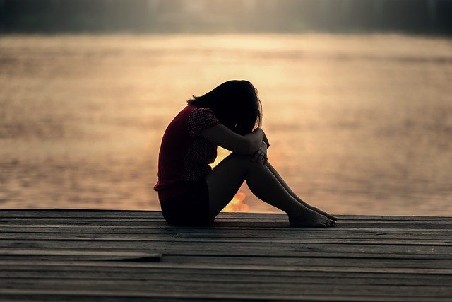 How to Overcome Overthinking: 10 Effective Tips from a Therapist