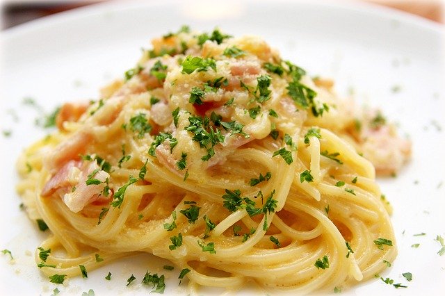 Super Satisfying Vegan Carbonara